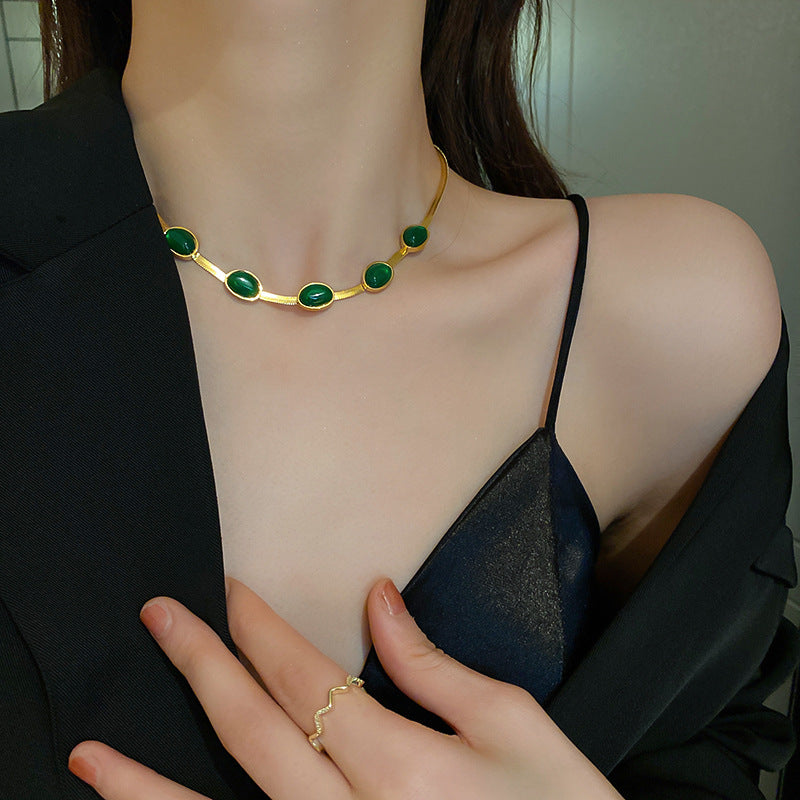 Verdant Glow Necklace