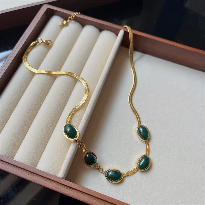 Verdant Glow Necklace
