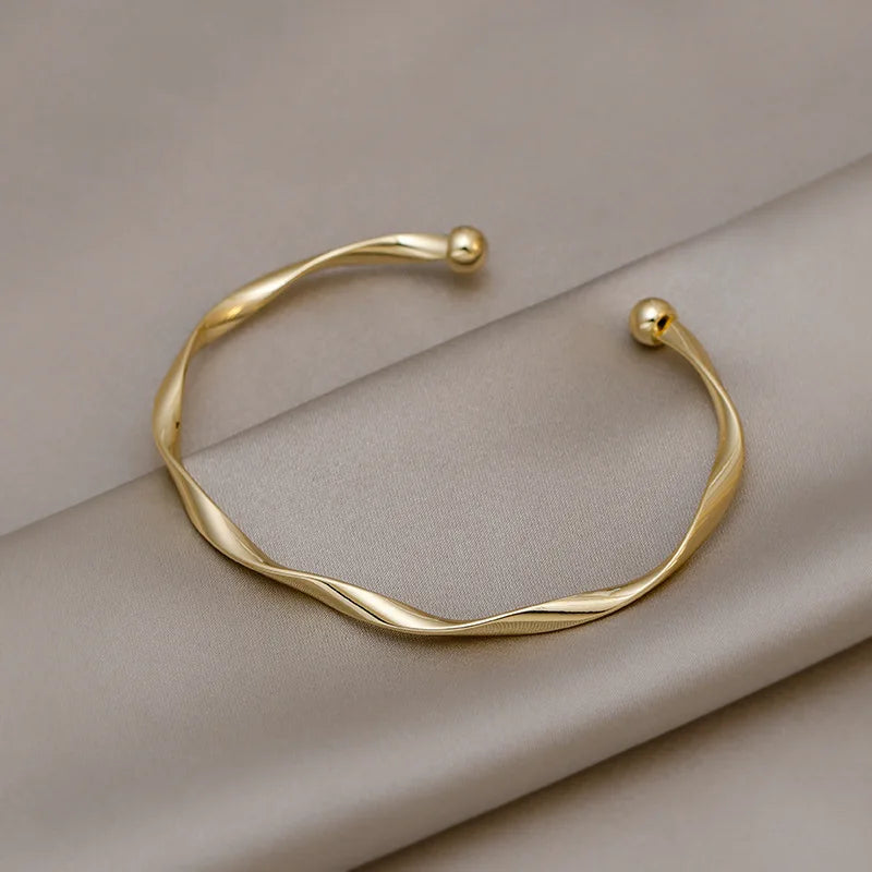 Golden Twist Cuff