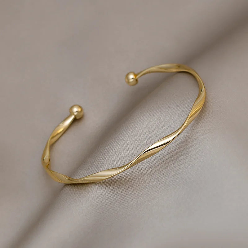 Golden Twist Cuff