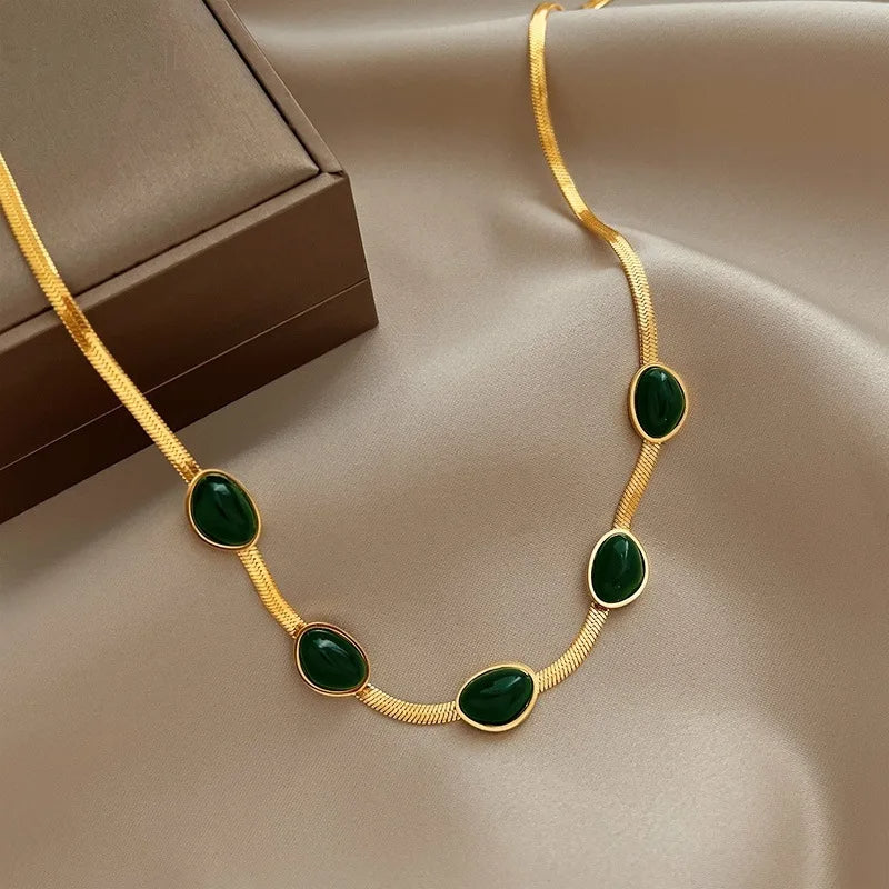 Verdant Glow Necklace